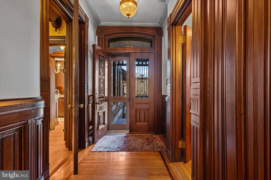 228 S RADNOR CHESTER ROAD