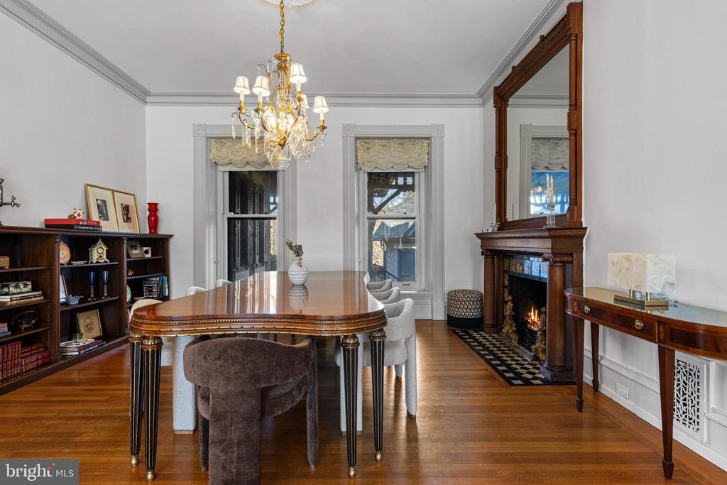 228 S RADNOR CHESTER ROAD