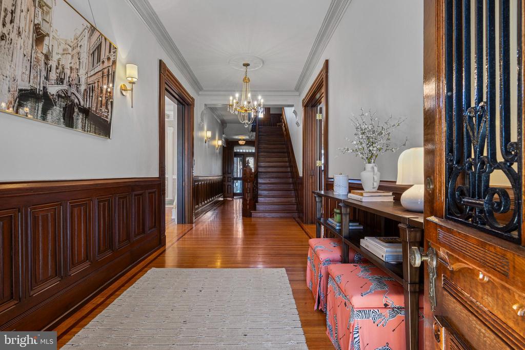 228 S RADNOR CHESTER ROAD