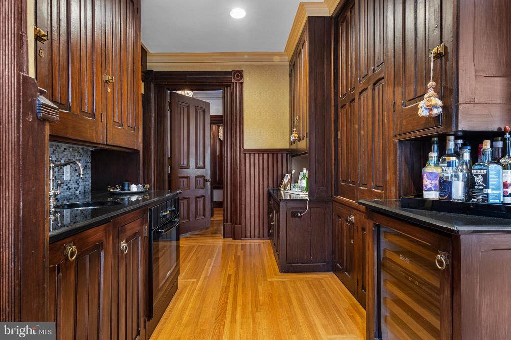 228 S RADNOR CHESTER ROAD