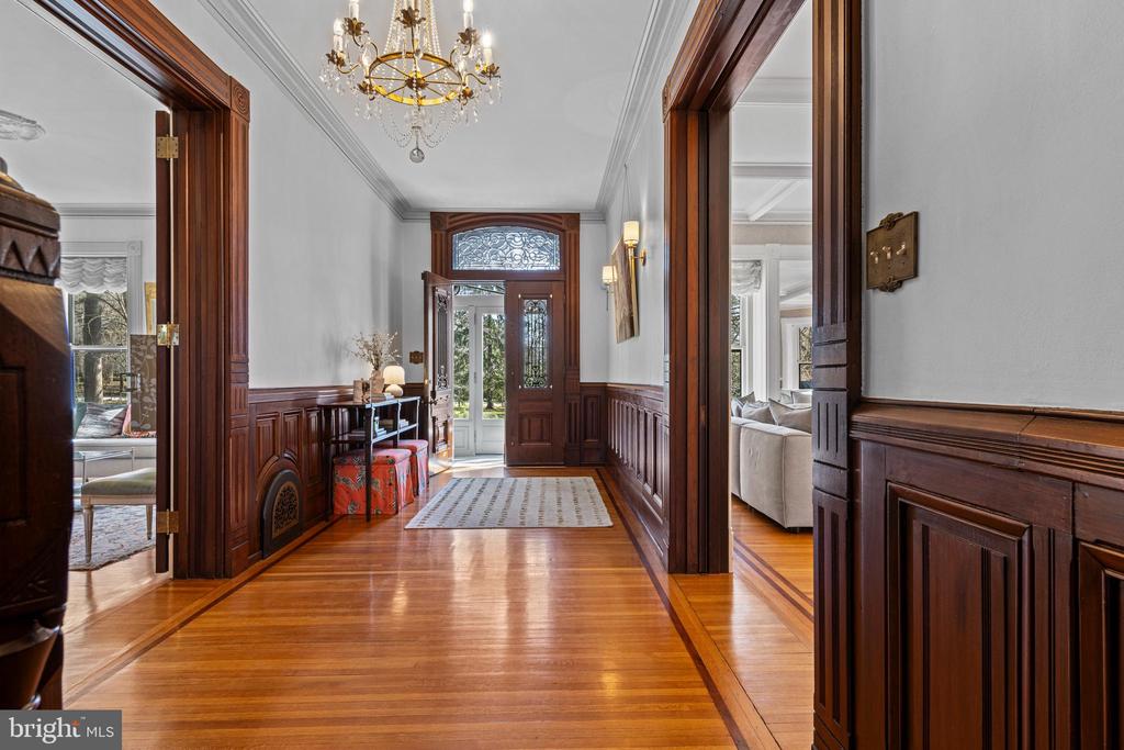 228 S RADNOR CHESTER ROAD