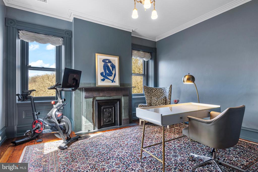 228 S RADNOR CHESTER ROAD