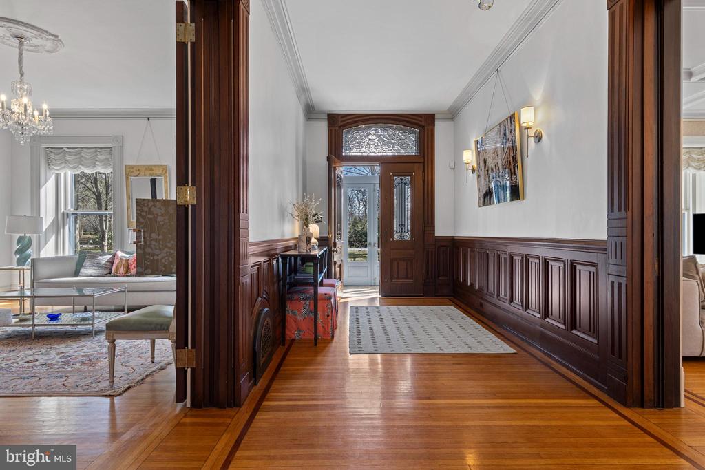 228 S RADNOR CHESTER ROAD