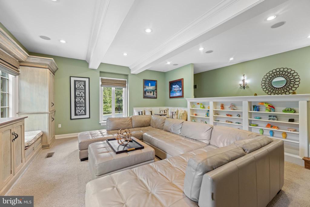 848 PARKES RUN LANE