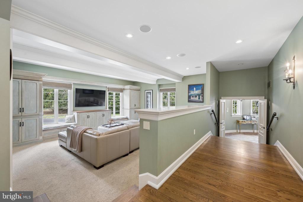 848 PARKES RUN LANE
