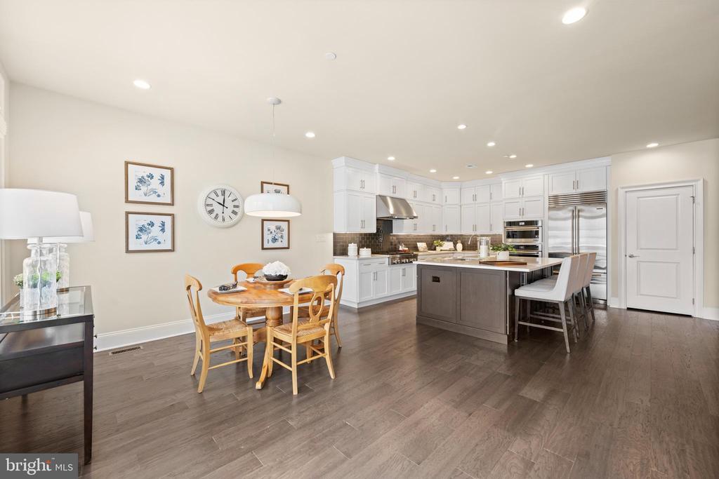 3860 MEADOW VIEW FARM ROAD