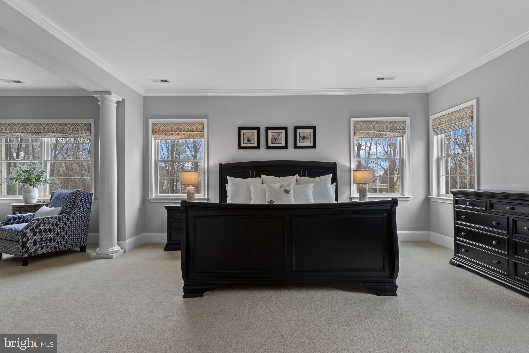 3905 WOODLAND DRIVE