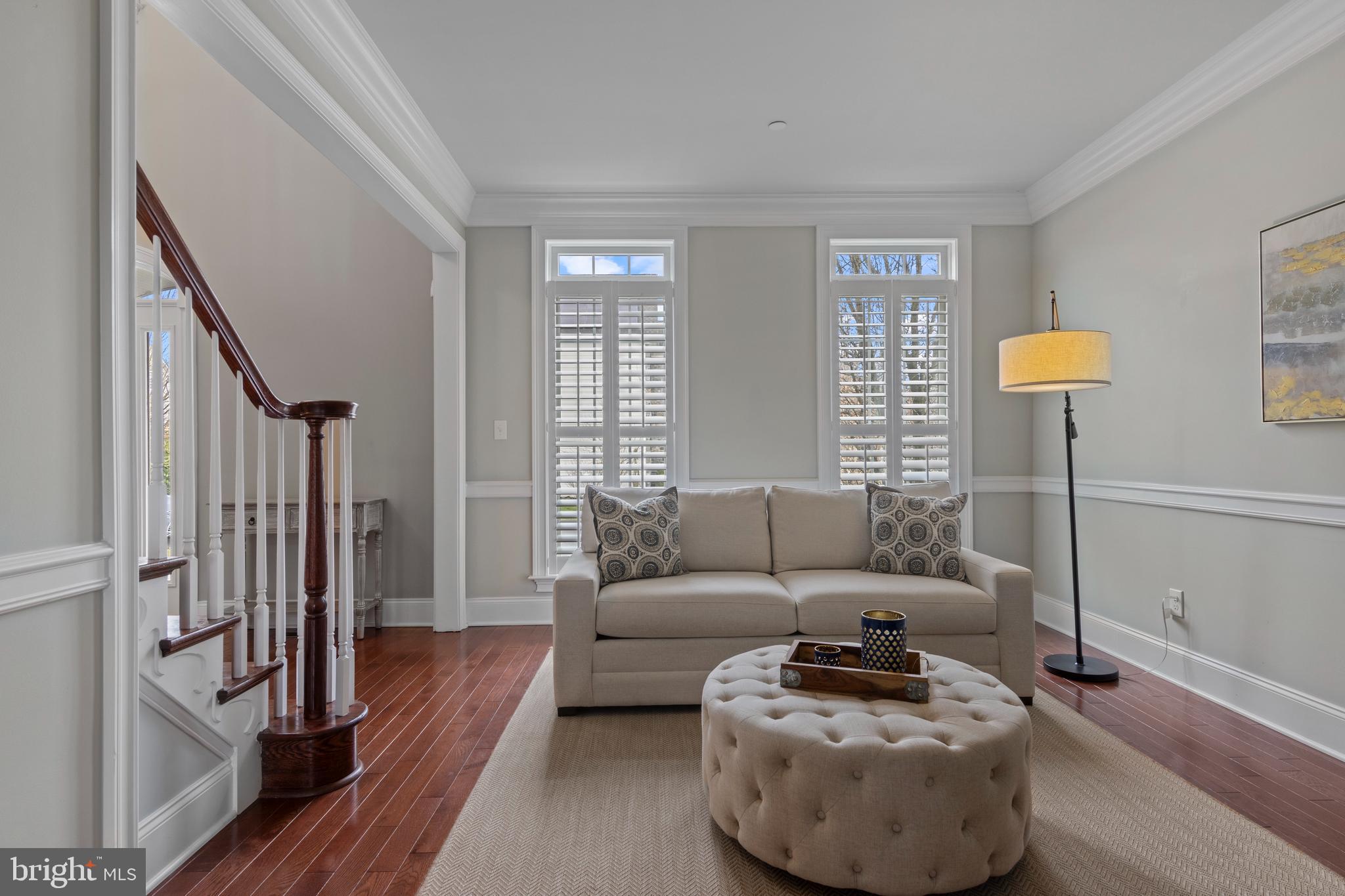 3905 WOODLAND DRIVE