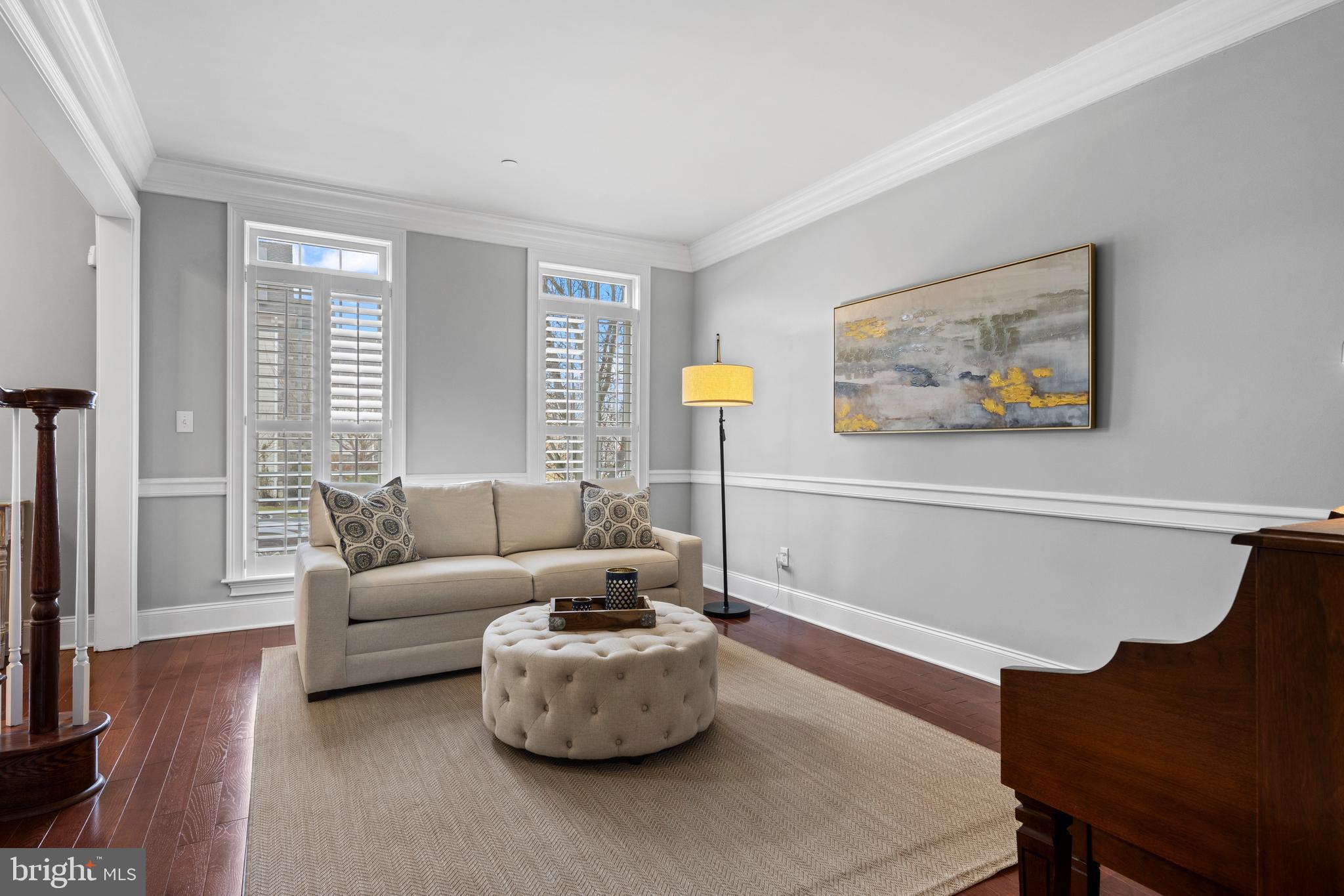 3905 WOODLAND DRIVE