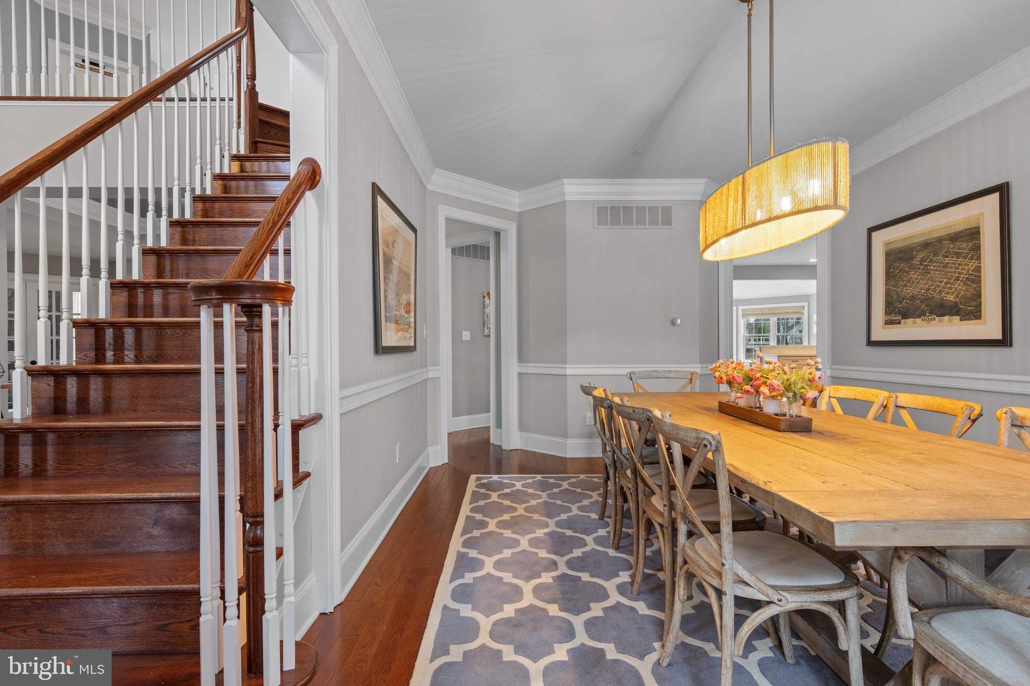 3905 WOODLAND DRIVE