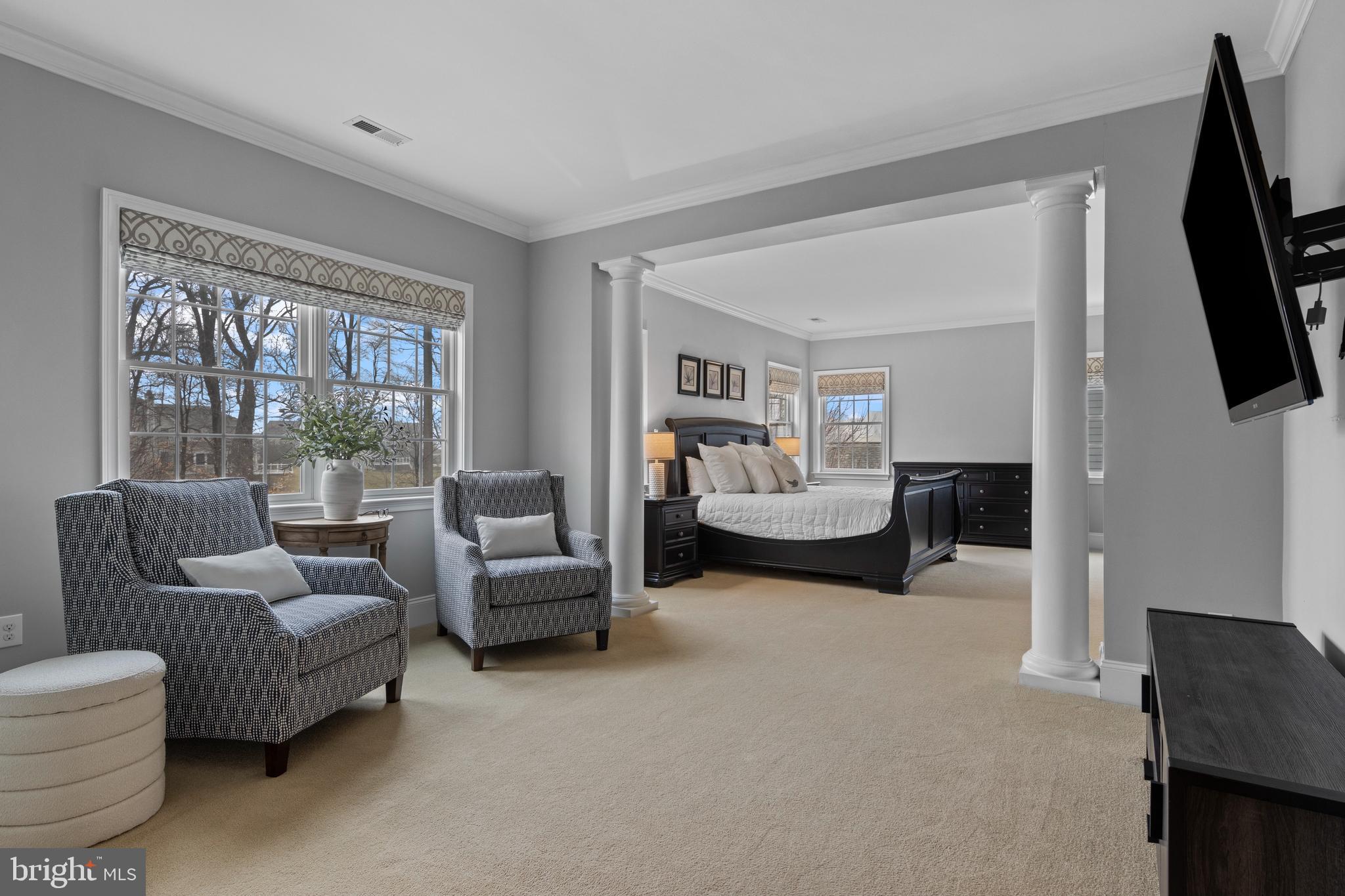 3905 WOODLAND DRIVE