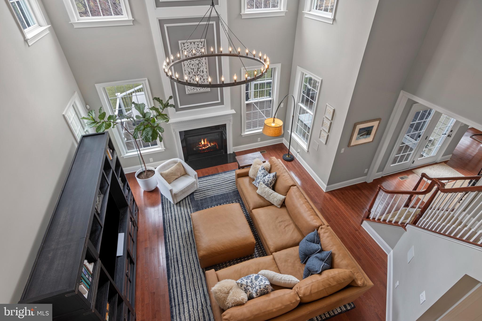 3905 WOODLAND DRIVE
