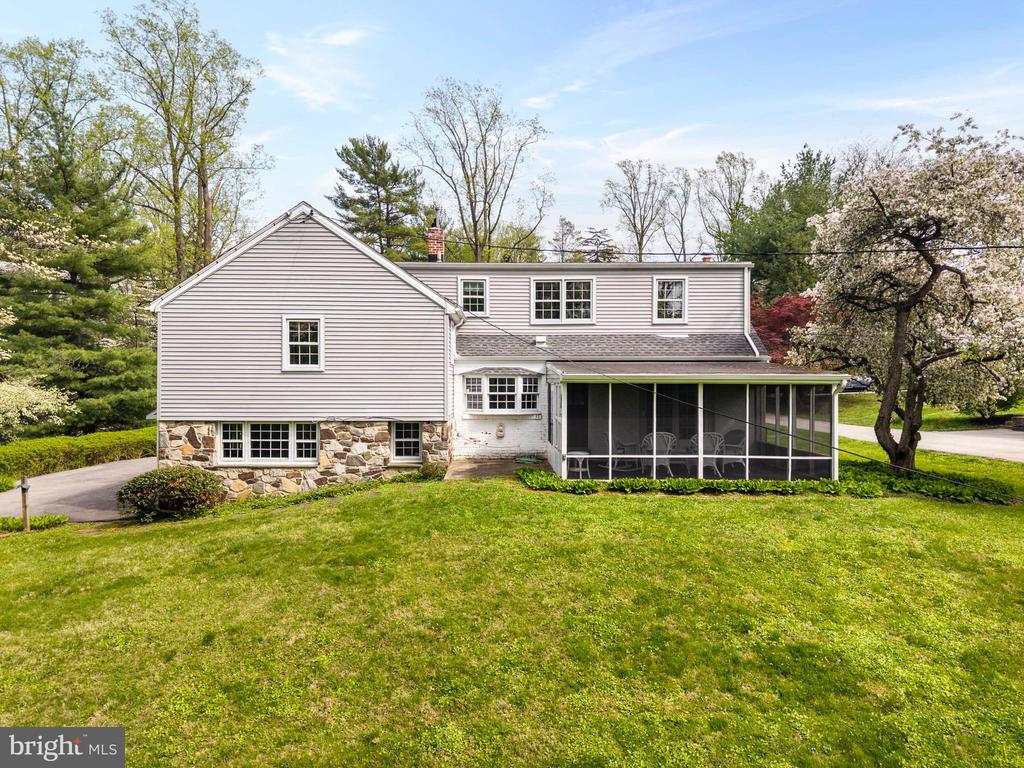 100 WOODED LANE