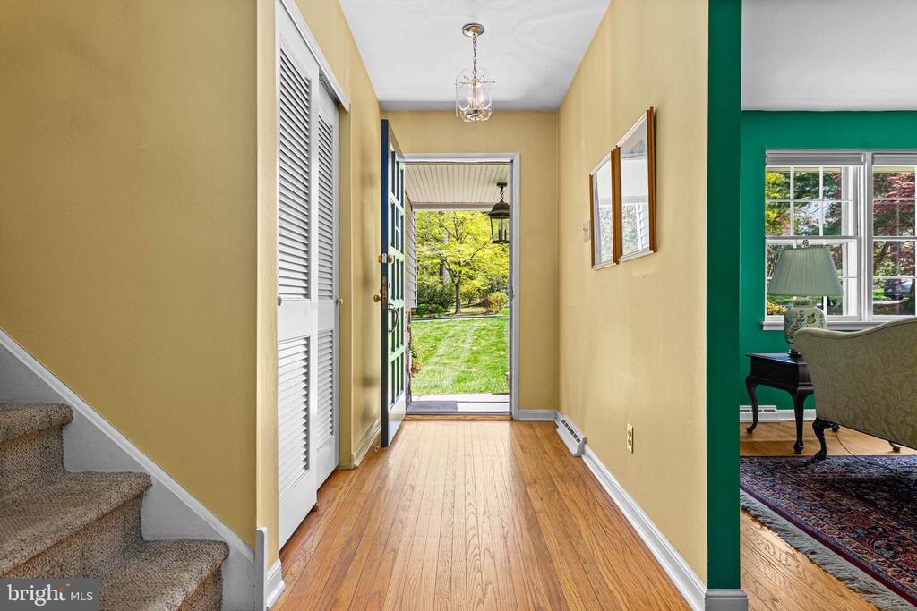 100 WOODED LANE