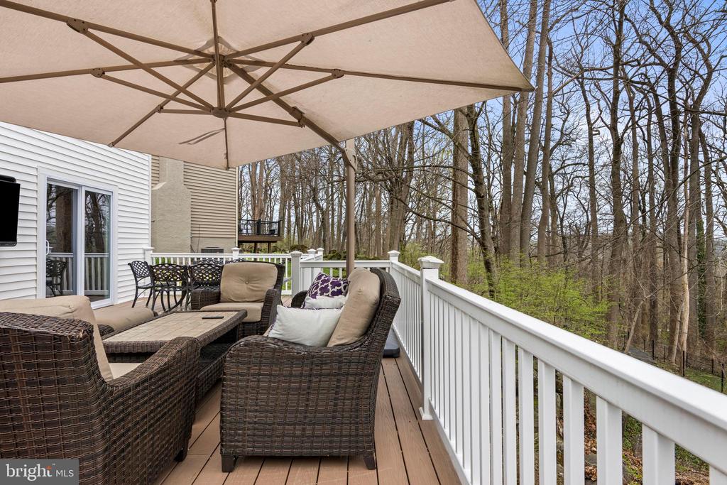 8 HARROW CIRCLE