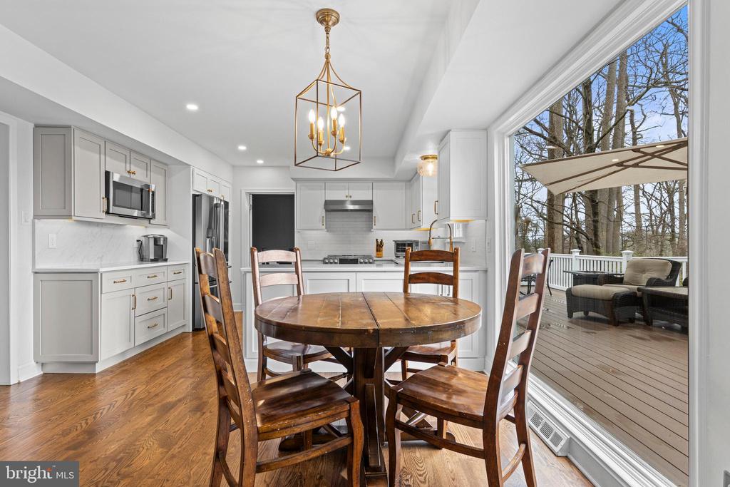 8 HARROW CIRCLE