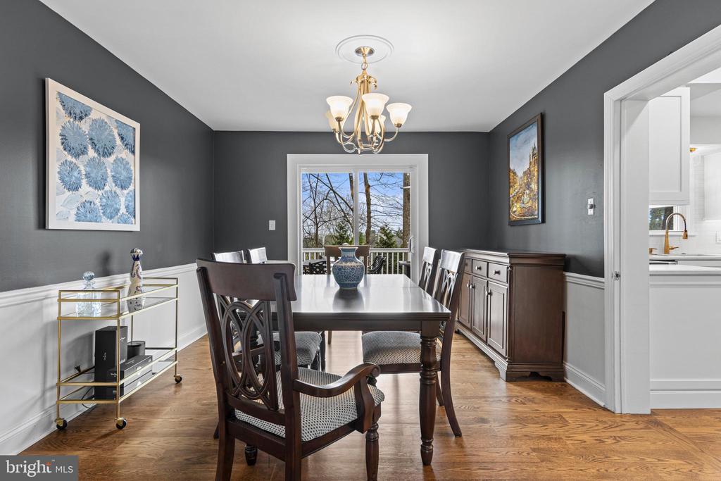 8 HARROW CIRCLE