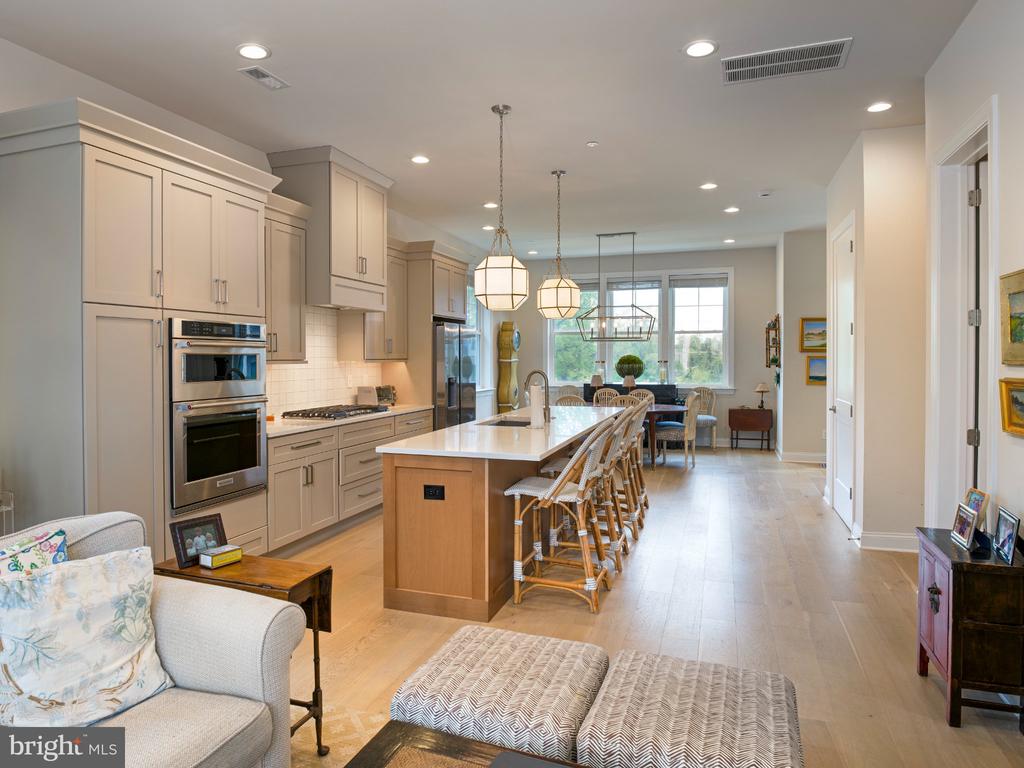 361 HORSESHOE TRAIL