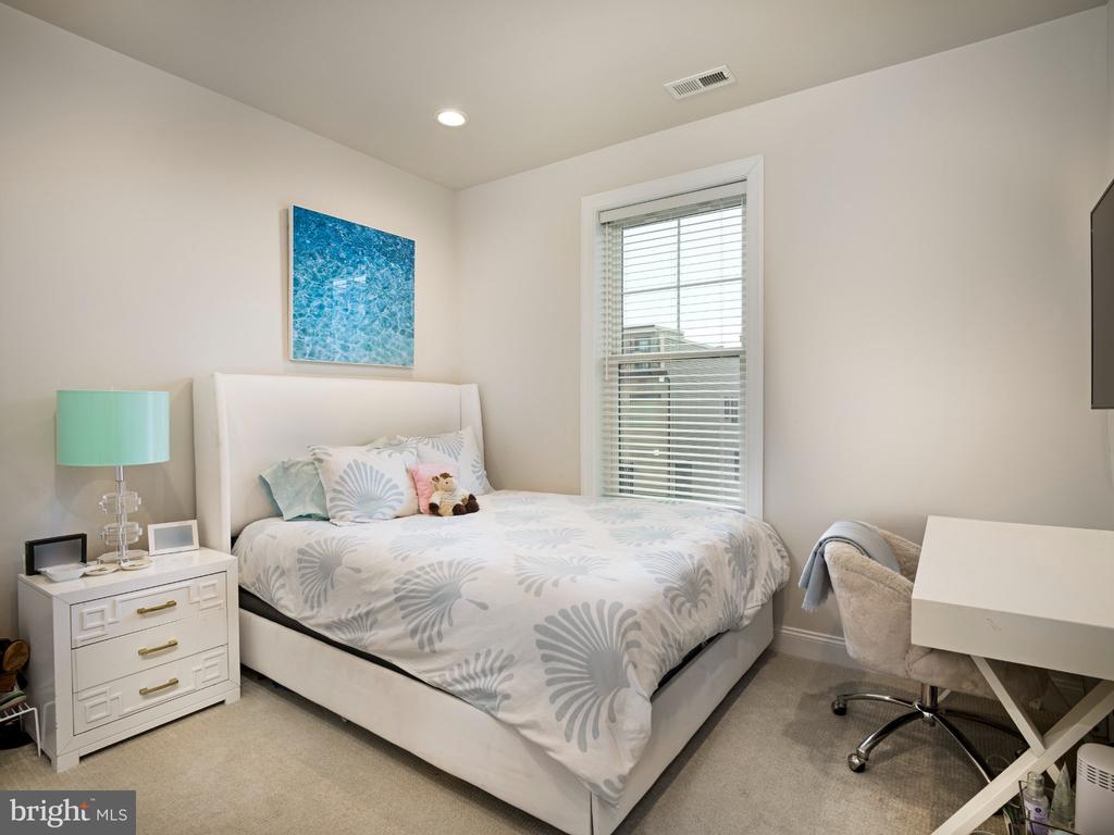 361 HORSESHOE TRAIL