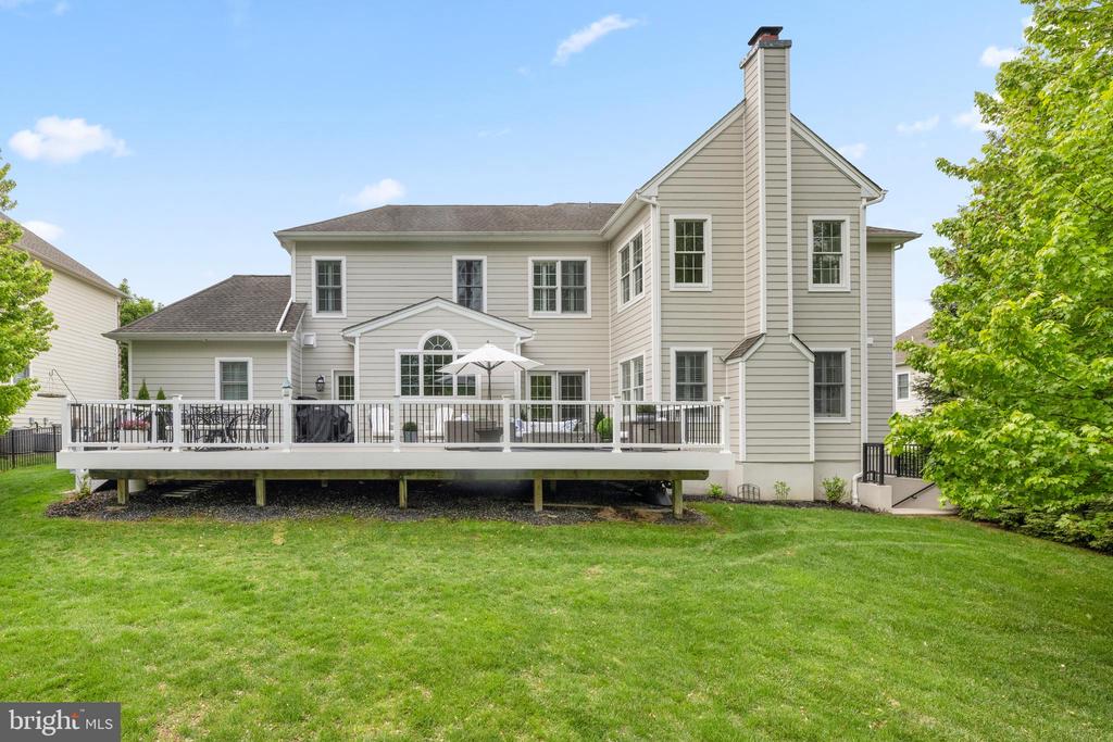 3907 WOODLAND DRIVE