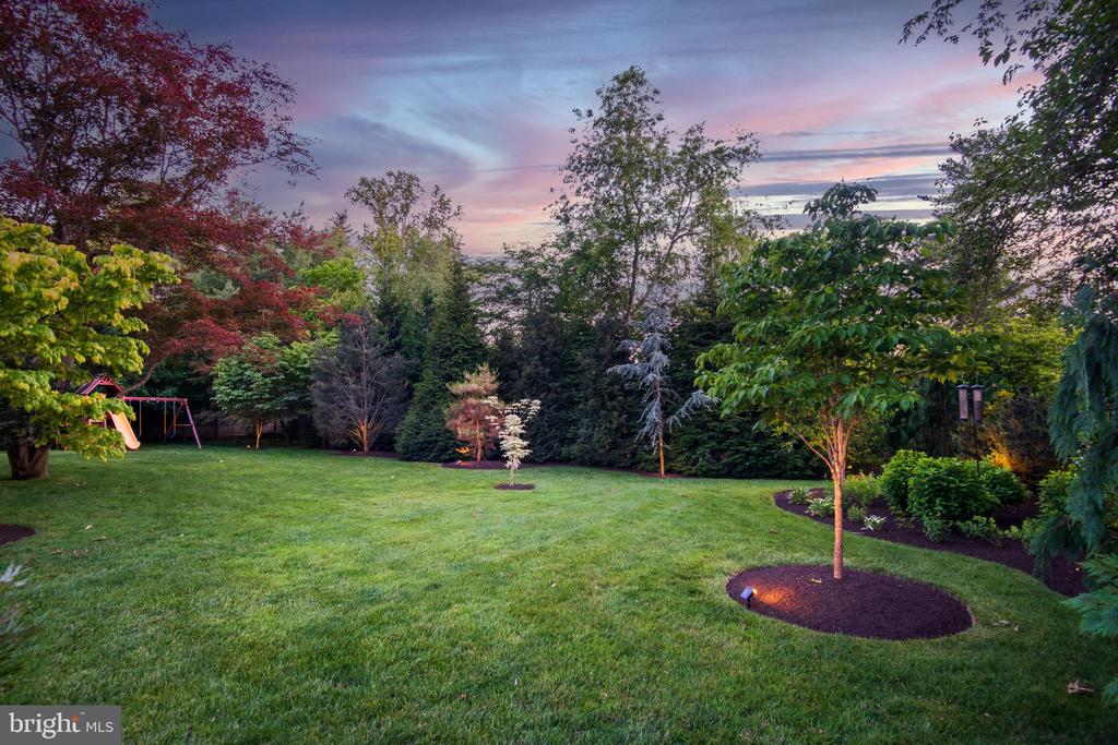 721 GOVERNOR CIRCLE