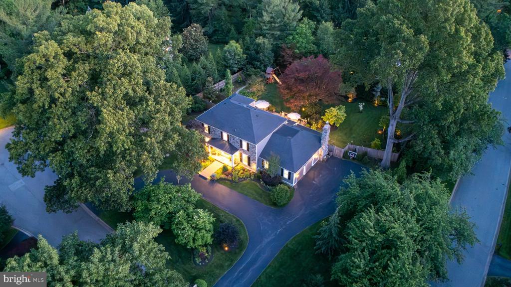 721 GOVERNOR CIRCLE
