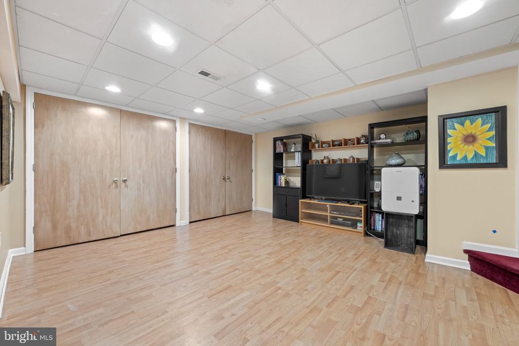 108 BUCKINGHAM DRIVE