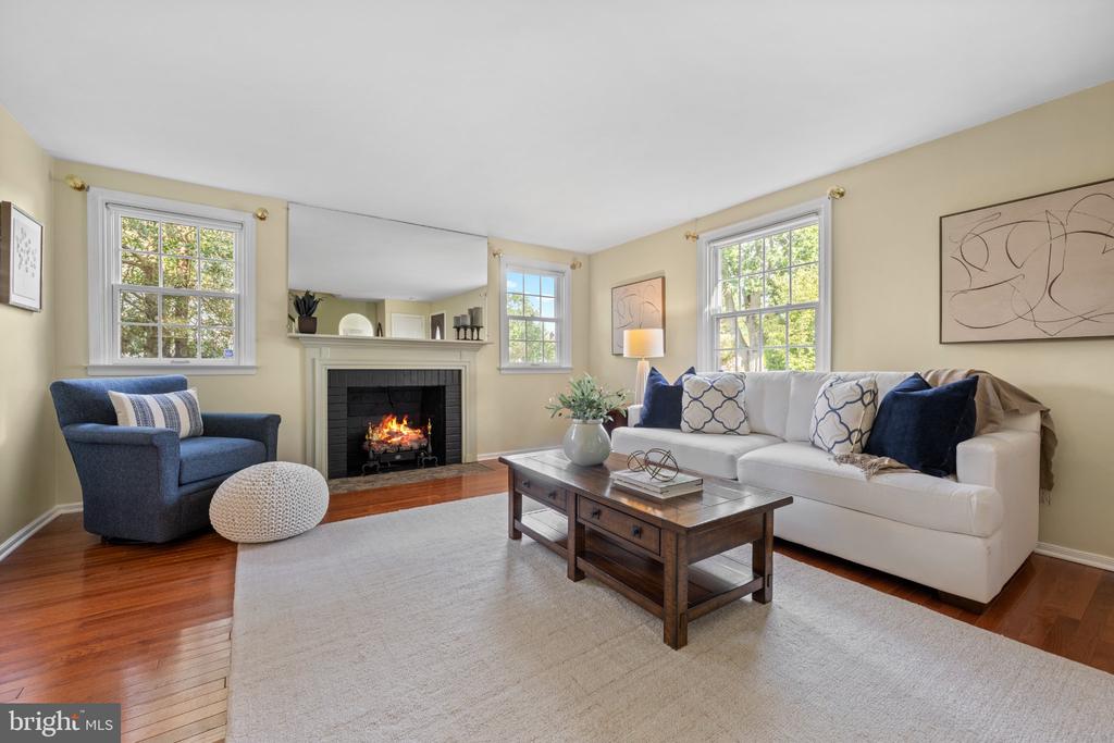 108 BUCKINGHAM DRIVE