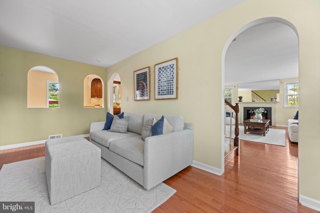 108 BUCKINGHAM DRIVE