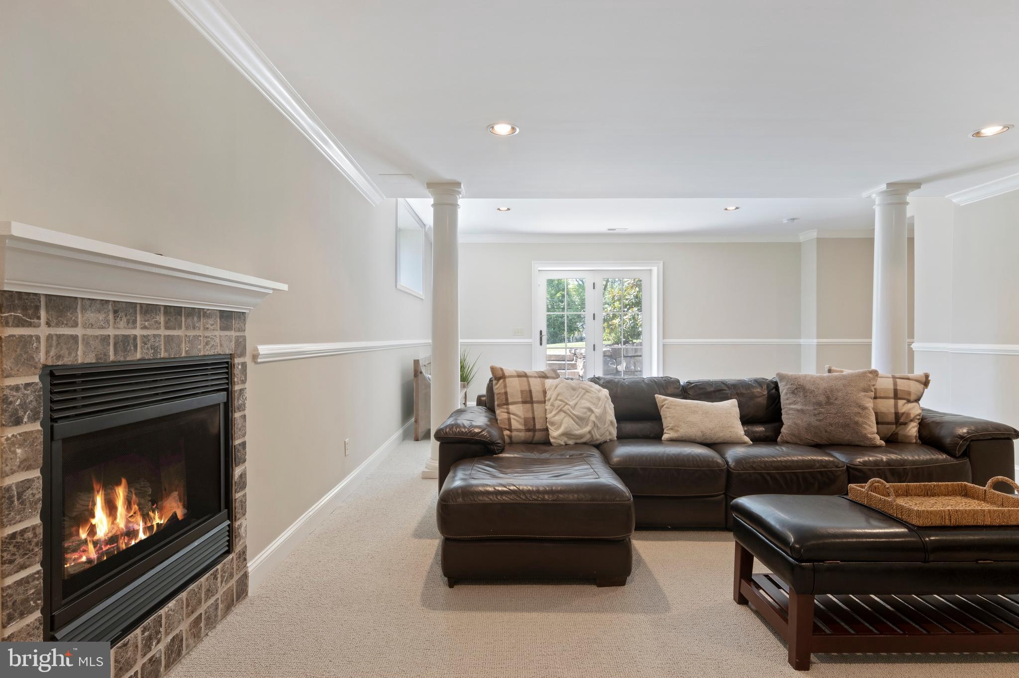 828 GATEMORE ROAD