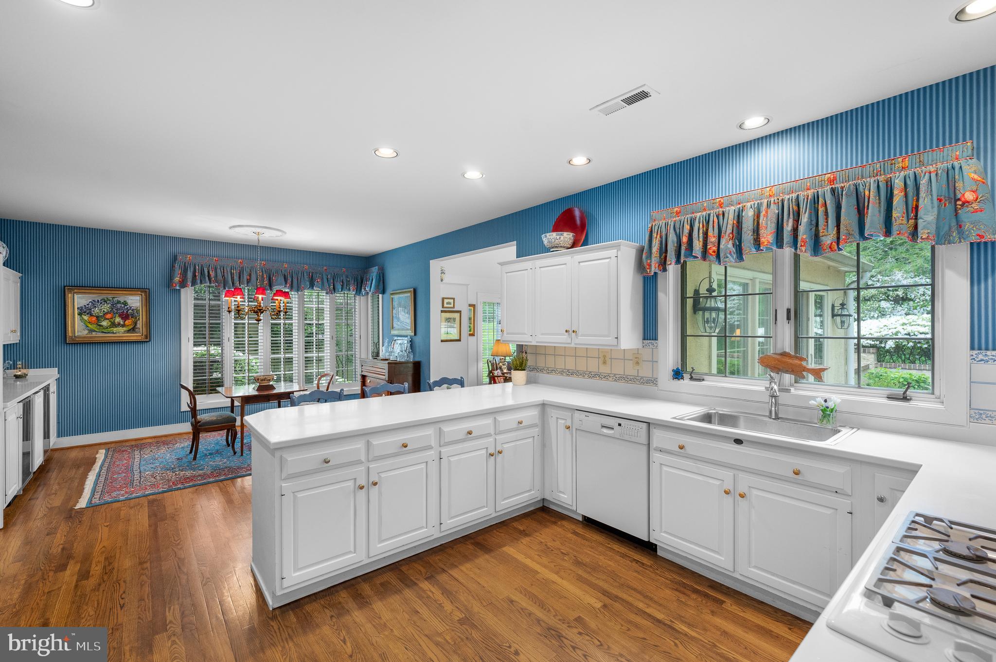 1225 DENBIGH LANE