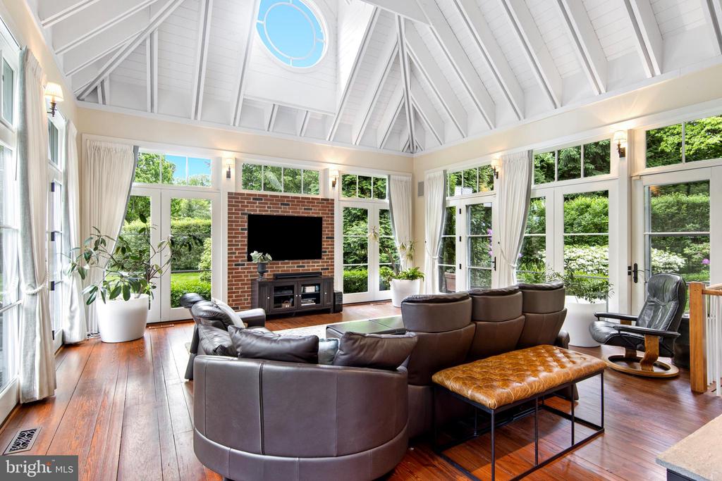 1515 SPRING MILL LANE