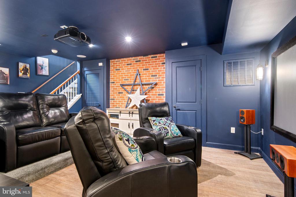 1515 SPRING MILL LANE