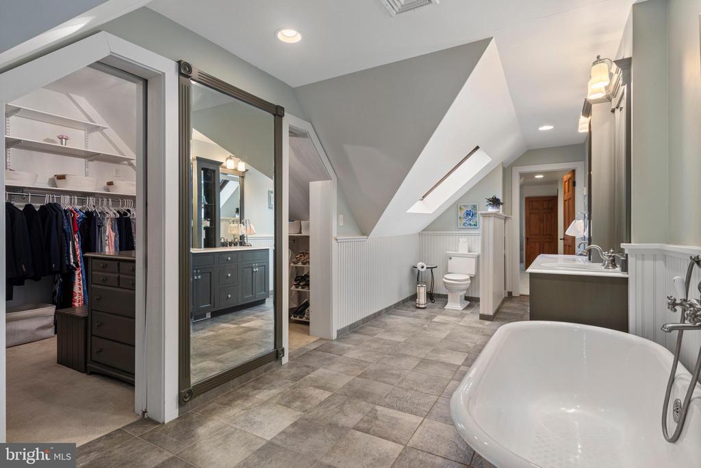 1515 SPRING MILL LANE