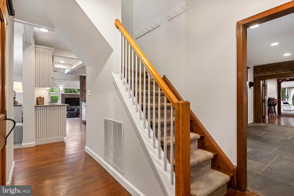 1515 SPRING MILL LANE