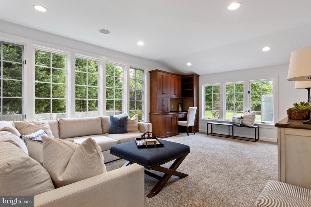 1515 SPRING MILL LANE