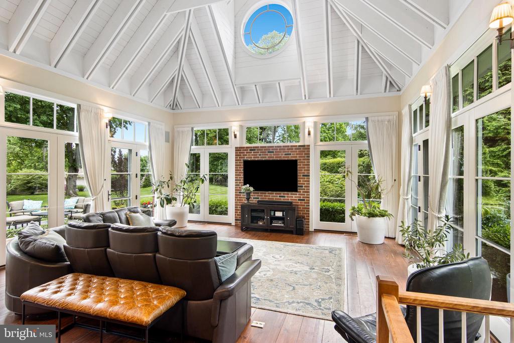 1515 SPRING MILL LANE