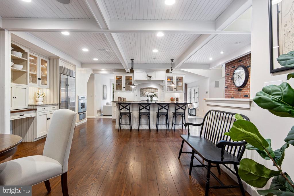 1515 SPRING MILL LANE