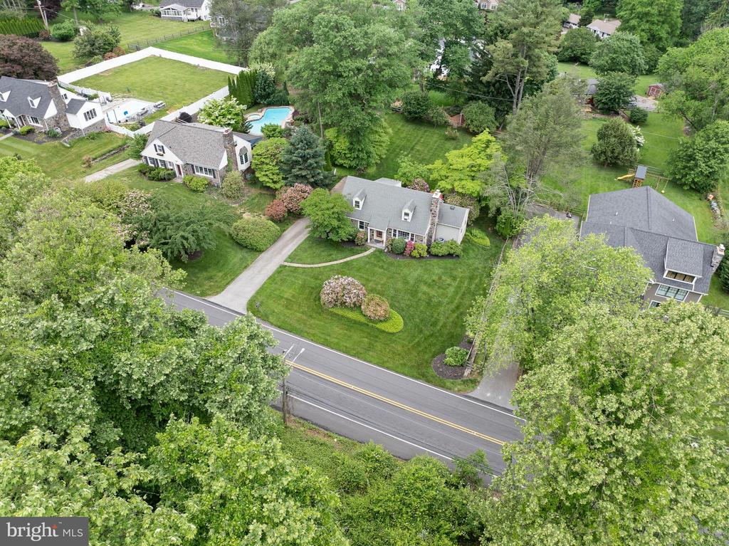 405 W MATSONFORD ROAD