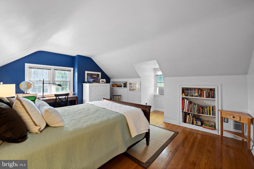 405 W MATSONFORD ROAD