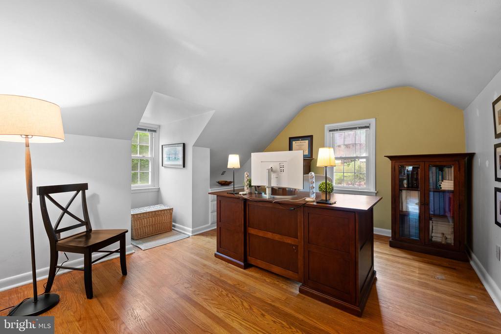 405 W MATSONFORD ROAD
