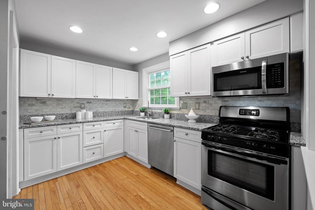 405 W MATSONFORD ROAD