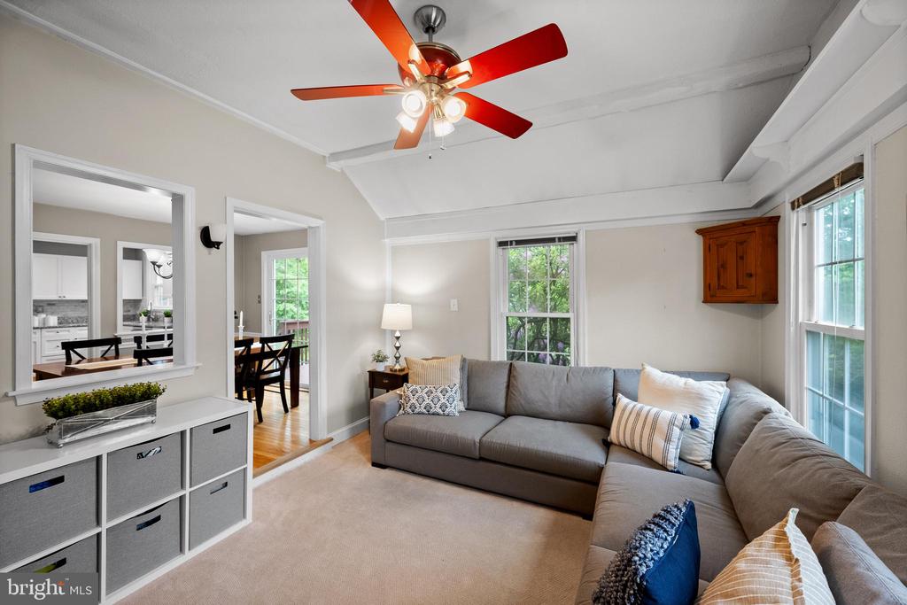 405 W MATSONFORD ROAD