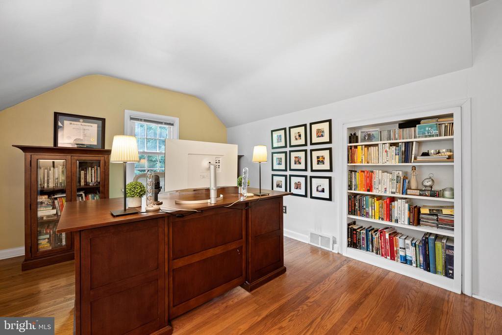 405 W MATSONFORD ROAD