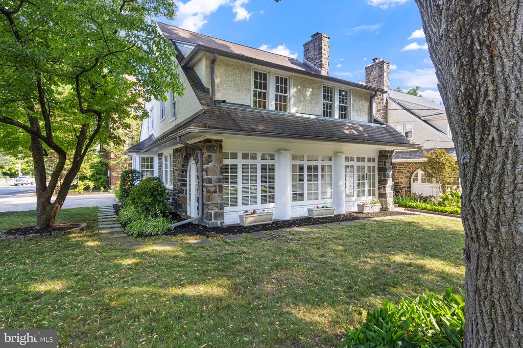 61 HAVERFORD STATION ROAD