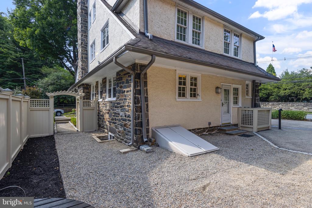 61 HAVERFORD STATION ROAD