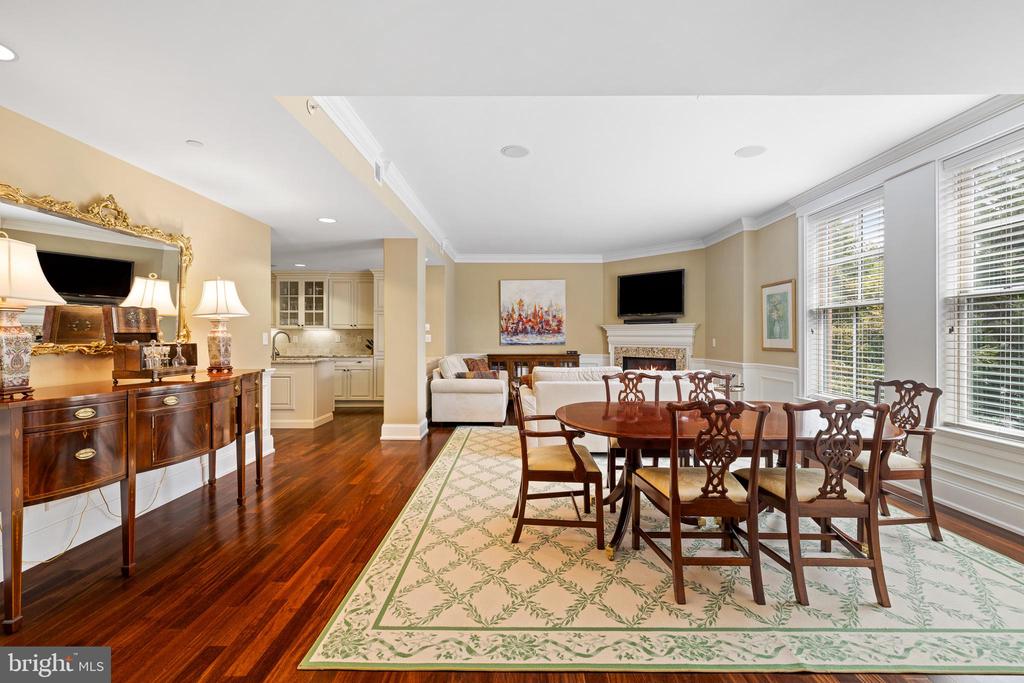 115 E MONTGOMERY AVENUE Unit: 2-B