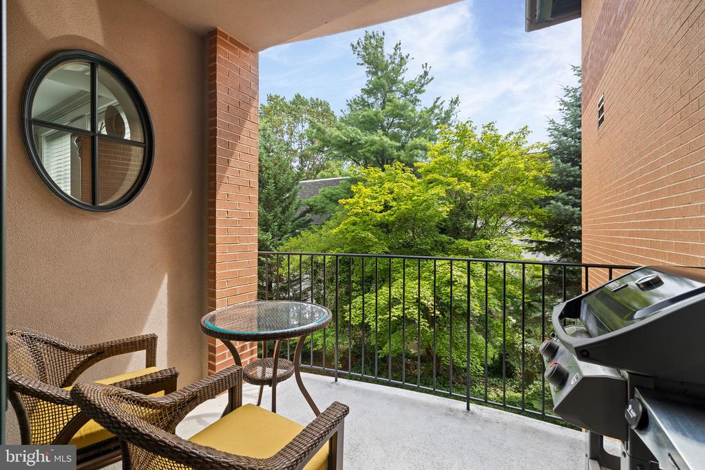 115 E MONTGOMERY AVENUE Unit: 2-B