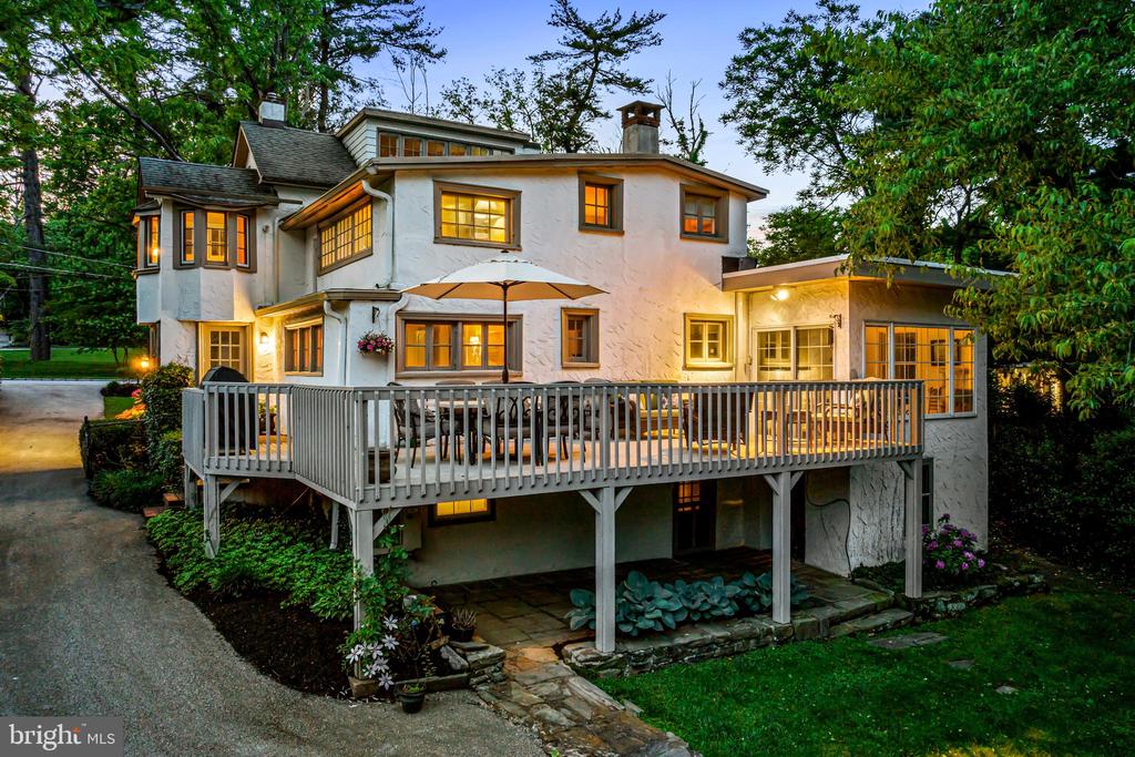409 FISHERS ROAD