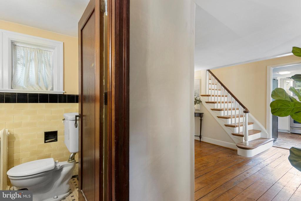 409 FISHERS ROAD